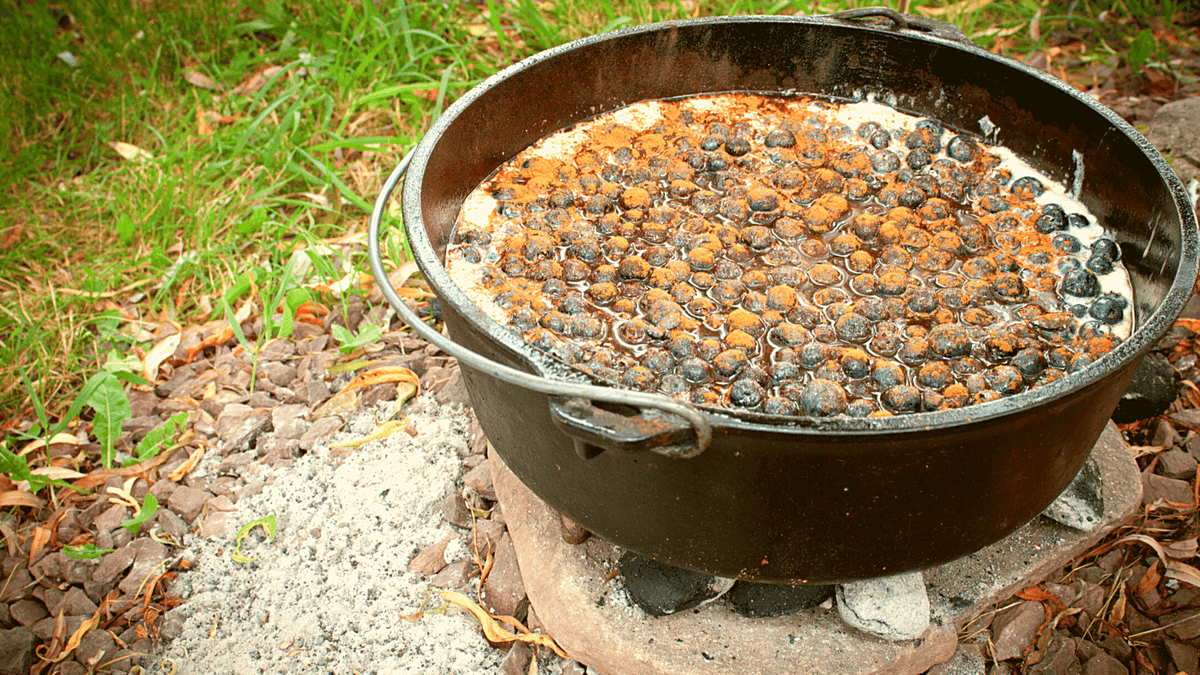 Don’t Dessert! Easy Dutch Oven Blueberry Cobbler GroundGrabba